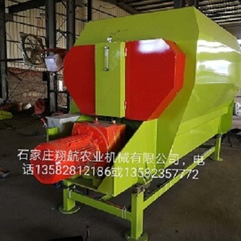 石家莊翔航農(nóng)業(yè)機(jī)械奶牛養(yǎng)殖TMR攪拌機(jī)5立方TMR飼料制備機(jī)