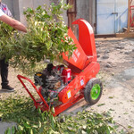 新型移动式树杈粉碎机木材杂料轻便果园粉碎机价格