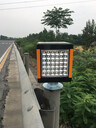 高速公路边缘太阳能同步黄闪灯LED诱导灯