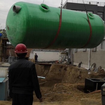 泸州地埋玻璃钢化粪池1.5立方模压化粪池强力推荐厂家