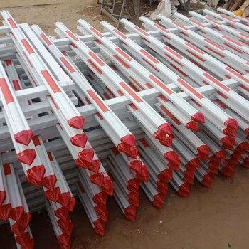 PVC社區(qū)護(hù)欄PVC護(hù)欄PVC圍墻護(hù)欄奧羅廠家