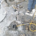 察雅水泥厂硬石头开挖顶石机设备载劈裂设备图片5