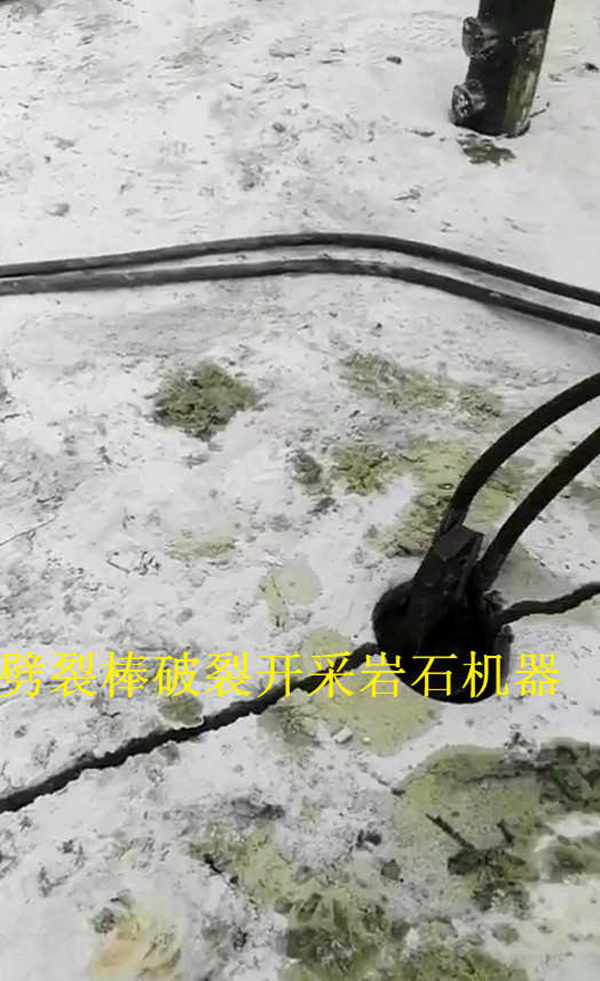 揭東石灰石礦的開采成本是多少需要哪些設(shè)備