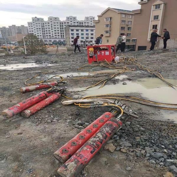 临沧城市土石方挖机打不动岩石