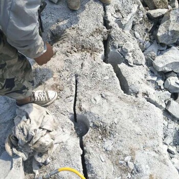 广宗采石场石头太硬有什么办法可以快速开采岩石