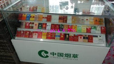 上海静安专卖店展示柜柜图片大全