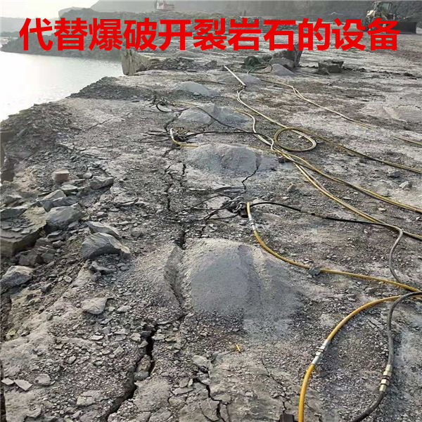 荆州石英石采石场开采挖石的机器采石机