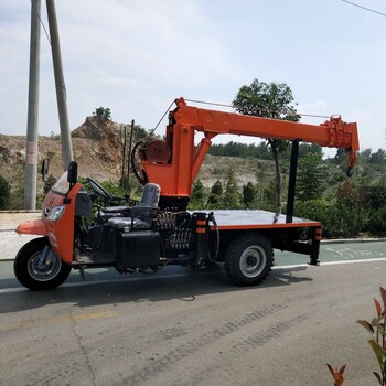 三輪車改裝3噸吊機(jī)小樹林吊樹球隨車吊五征三輪隨車吊廠家
