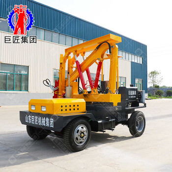 小四輪護(hù)欄打樁機(jī)