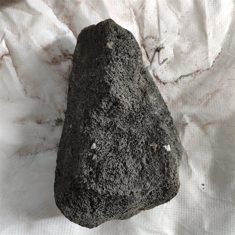 北京超大塊火山石黑色火山石生產(chǎn)廠(chǎng)家