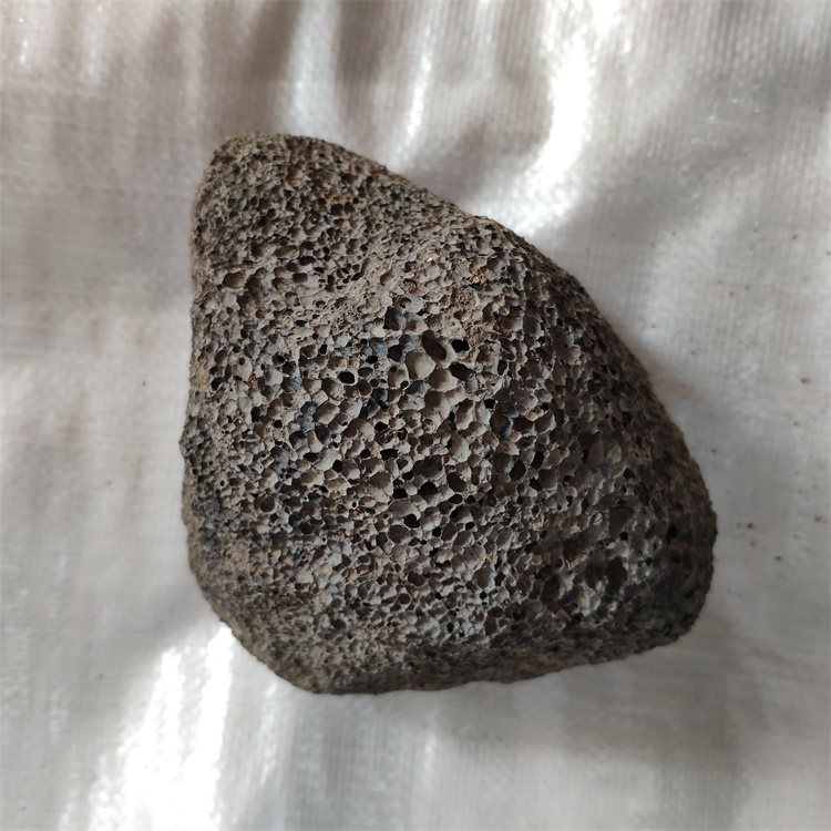 鐵嶺園藝花卉火山石顆粒育苗用火山石生產(chǎn)廠家
