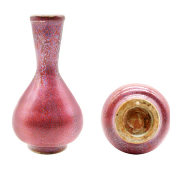 洛克菲勒国际拍卖瓷器欣赏：钧窑红釉瓶