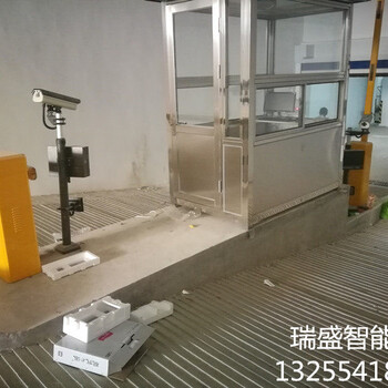 廊坊停车场起落杆廊坊小区道闸杆廊坊广告道闸厂家-瑞盛智能价格低