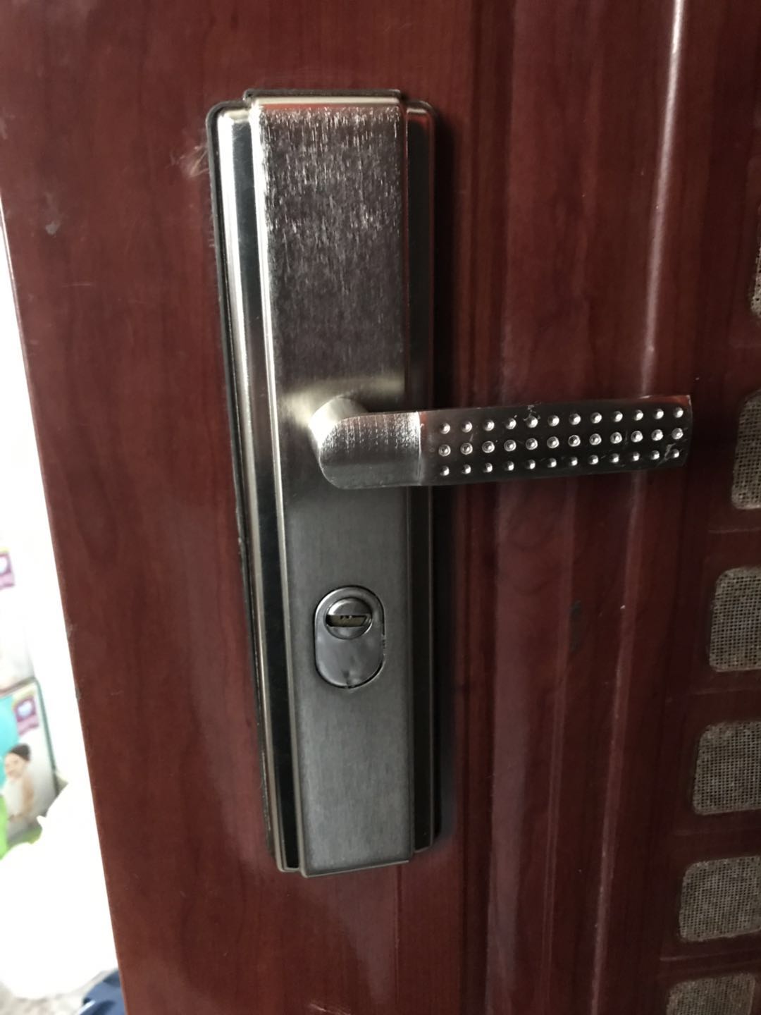 上海普陀保险箱开锁换锁电话（110认证备案）