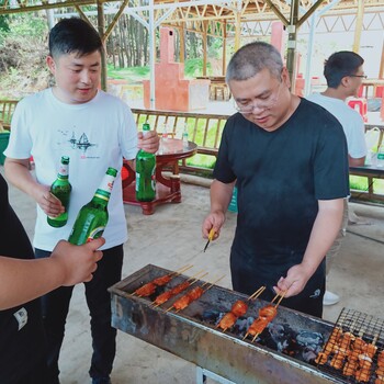 长沙烧烤欢乐农庄一日游，山水乡舍，品农家美食