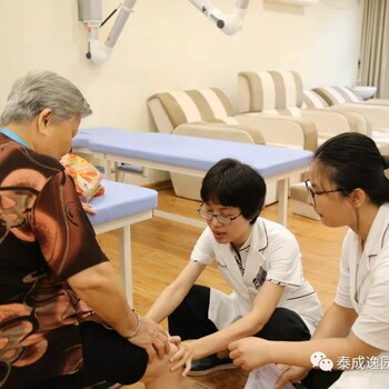 广州市中敬老院一年多少钱，老人签约社区养老院