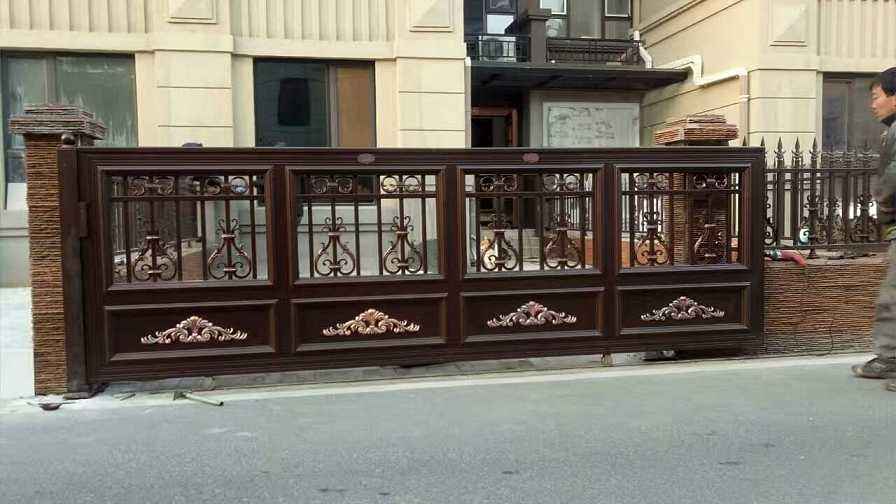 锡林郭勒盟苏尼特右旗欧式铸铝大门铝艺护栏定做效果图供应