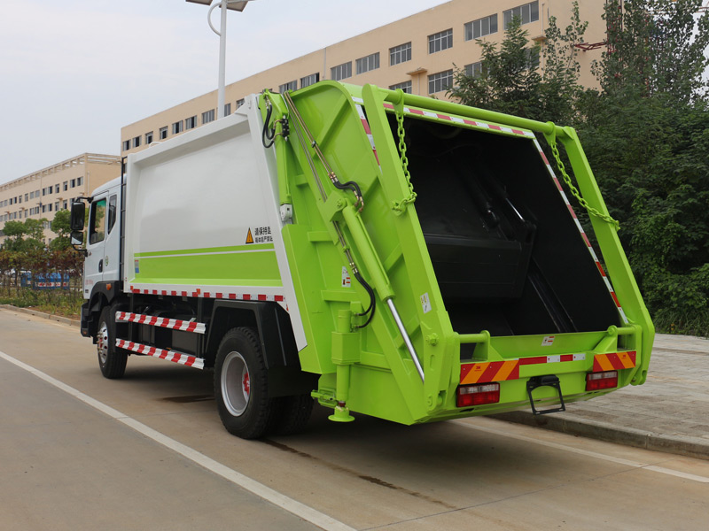 D9多利卡东风12吨压缩式垃圾车垃圾车生产厂家