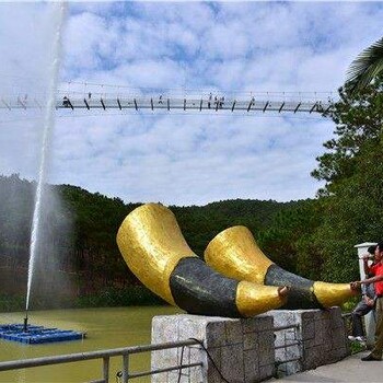 山東青和文化大型水上游樂道具吶喊噴泉定制