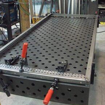 三维柔性焊接平台工装厂家定做泊头润驰工量具焊接平台工装夹具平台多孔定位平台