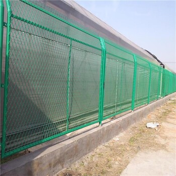 厂家现货批发公路机场隔离框架护栏网圈地养殖铁丝隔离网