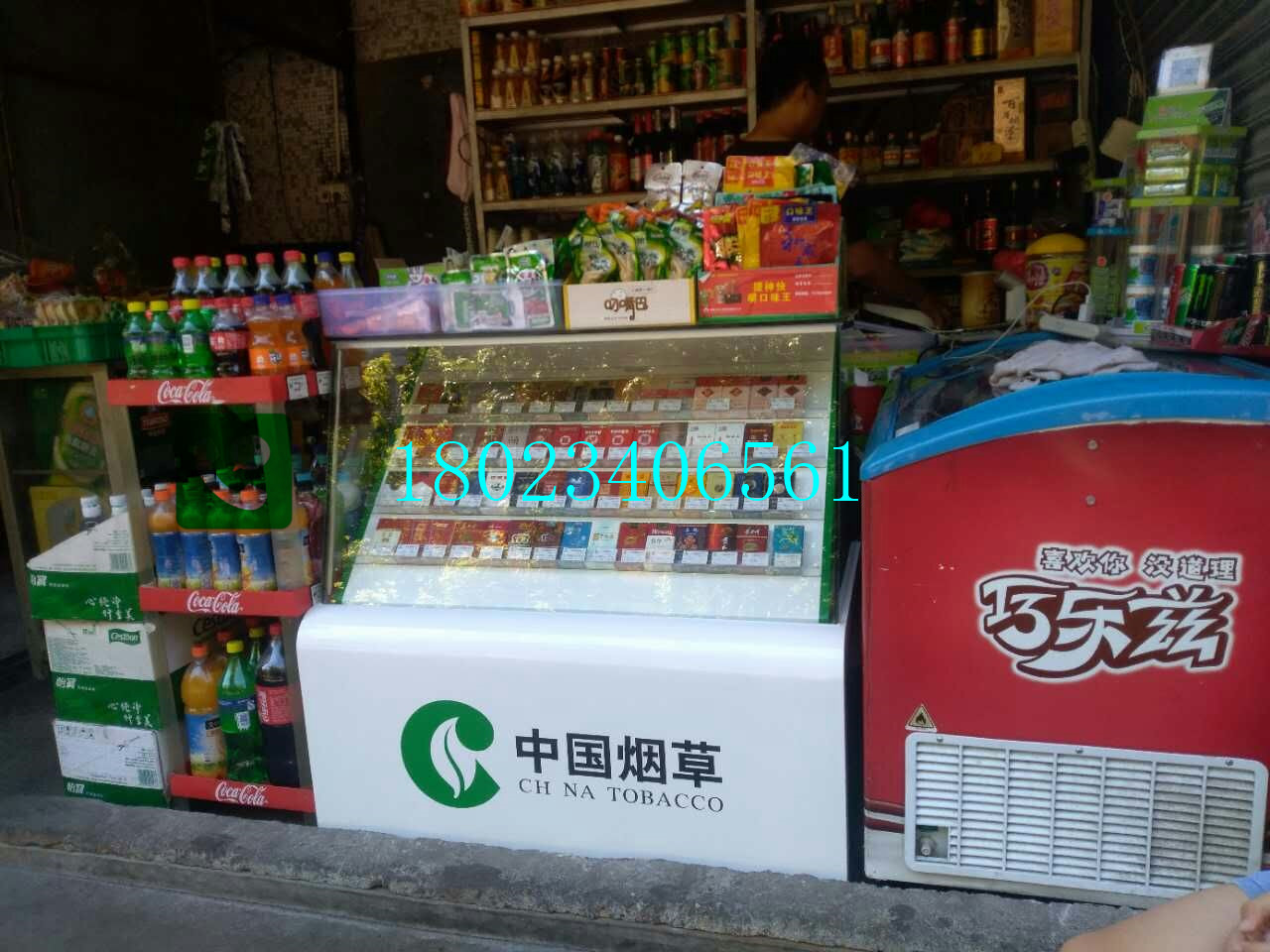 商场专卖店小卖部柜子图片大全