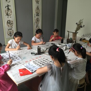 深圳南山西丽哪的少儿美术、书法培训好