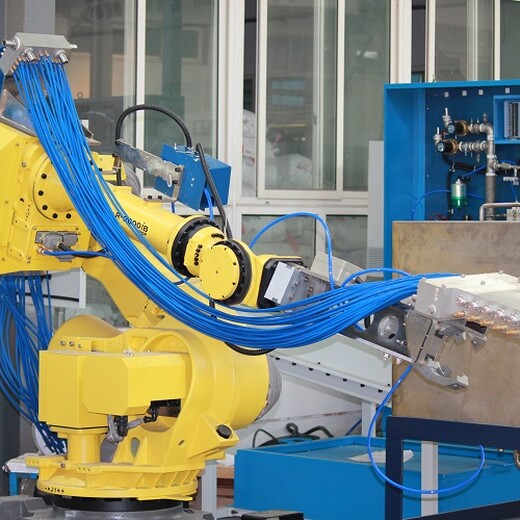 青岛压铸机器人生产厂家