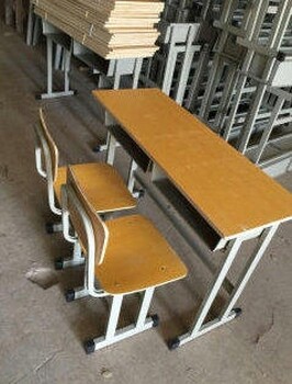 合肥教学课桌椅，全新单双人课桌椅，大量现货培训班桌椅