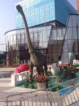 广州仿真恐龙模型展览出租冰雕展设计造型出售