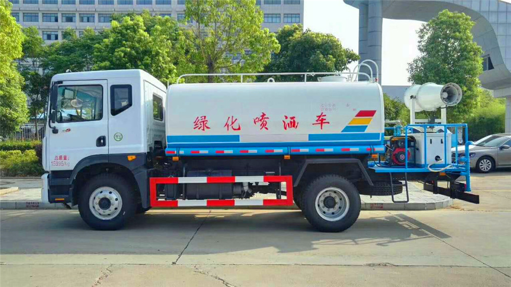 东风喷雾车绿化喷洒车工程降尘车