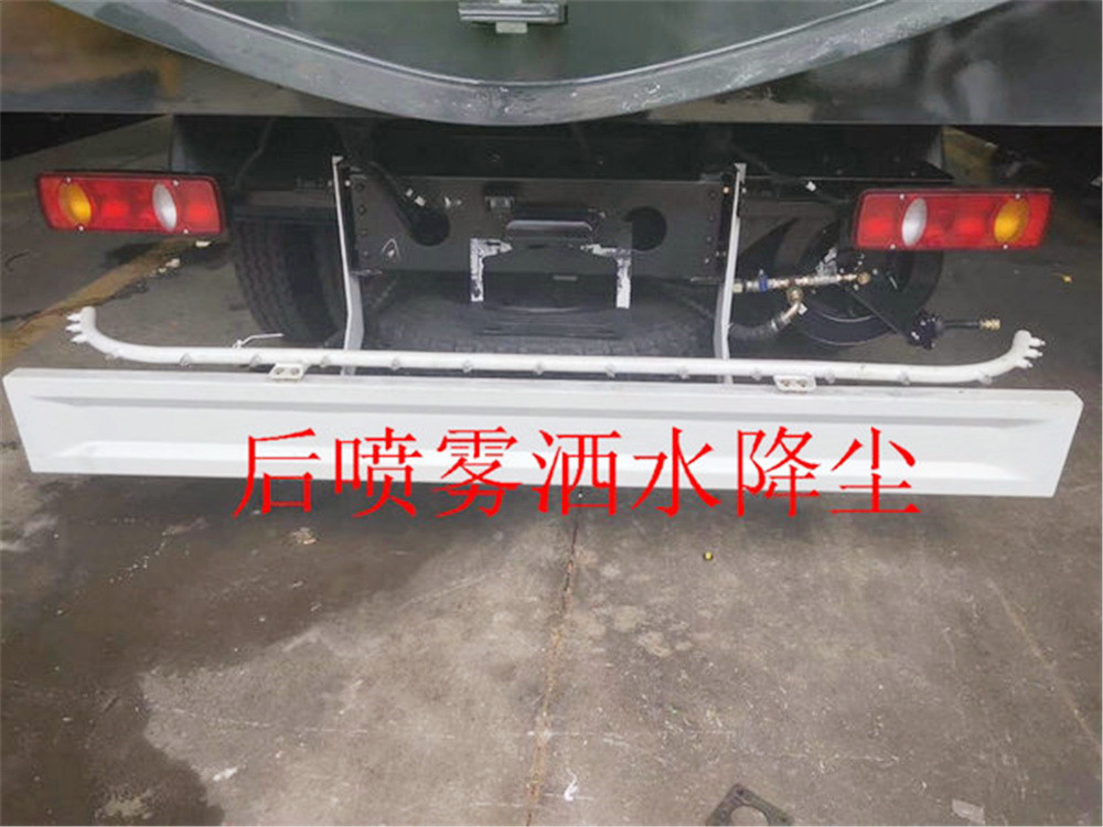 东风D7洗扫吸尘车8吨扫路车高压清扫车