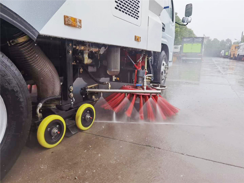 东风国六干湿分离扫路车扫地吸尘车垃圾清扫车