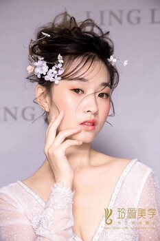 孝感學化妝造型的學校