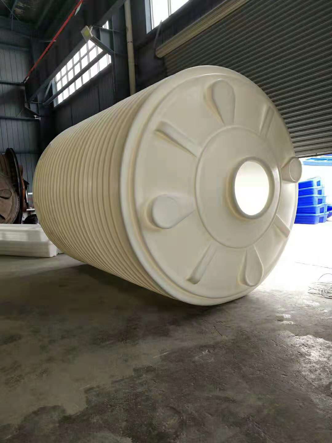 洛阳耐酸碱大型滚塑水桶厂家
