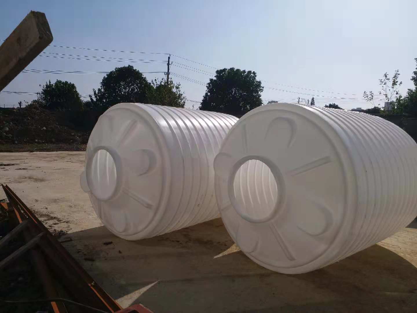 洛阳耐酸碱大型滚塑水桶厂家