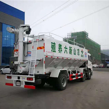 上海程力40立方东风天龙饲料车