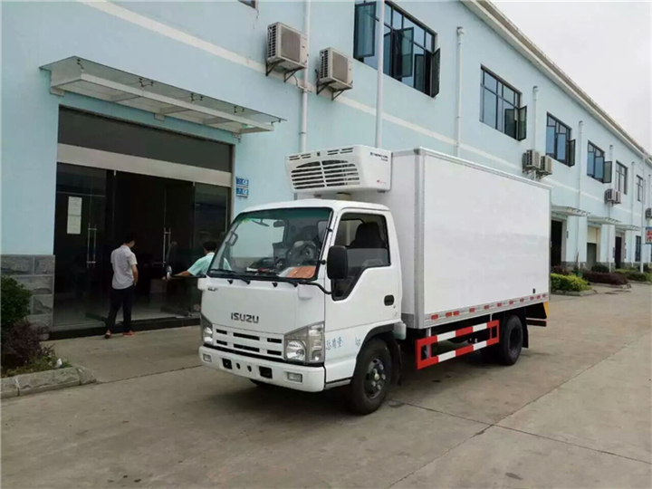 解放j64.2米冷藏车