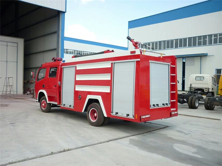 德国曼消防车水泵