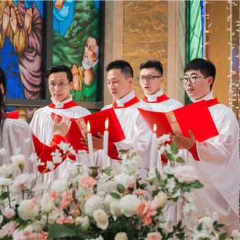 重庆办个教堂婚礼需要花费多少