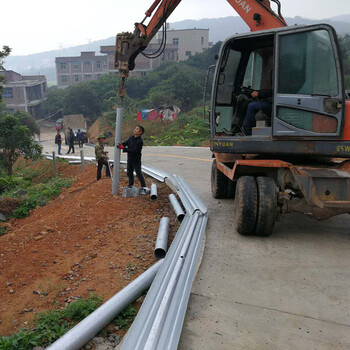 热镀锌波形护栏板高速公路防护栏乡村道路防撞护栏两波护栏板厂家