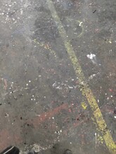 水泥地脱沙起尘如何处理？工厂旧地面怎么翻新图片