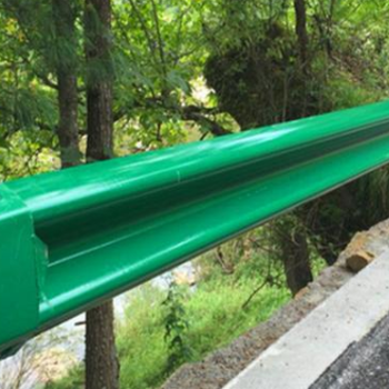 厂家批发W热镀锌钢高速公路防撞护栏板波形建筑防护栏