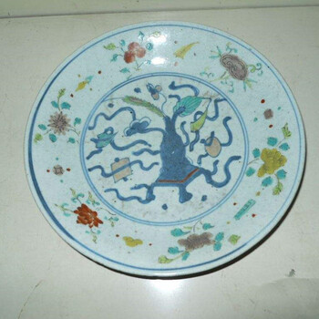 北京萬(wàn)乾堂鑒定公司青花五彩盤(pán)拍賣交易銷售評(píng)估