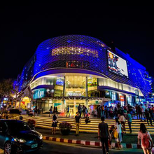 郑州明亮照明-特色商业步行街亮化设计方案