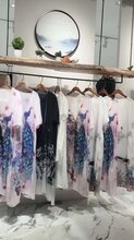 香港一线品牌折扣女装19新款夏装水墨生香休闲连衣裙折扣女装批发图片
