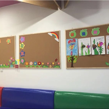 热线北京软木板照片墙幼儿园用实木边框软木板留言板