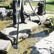 景观养鱼池使用吸污机的效果，欧亚瑟鱼池吸污机使用效果