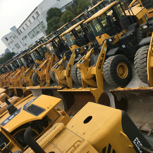 信陽二手50裝載機(jī)（二手50鏟車個(gè)人轉(zhuǎn)讓價(jià)格）
