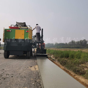 供應(yīng)鋼制履帶滑模機(jī)混泥土路肩石滑模機(jī)定制